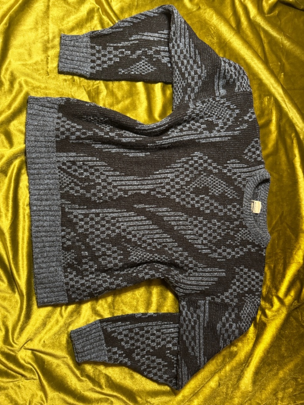 Women’s Black And Blue Patterned Crewneck Sweater